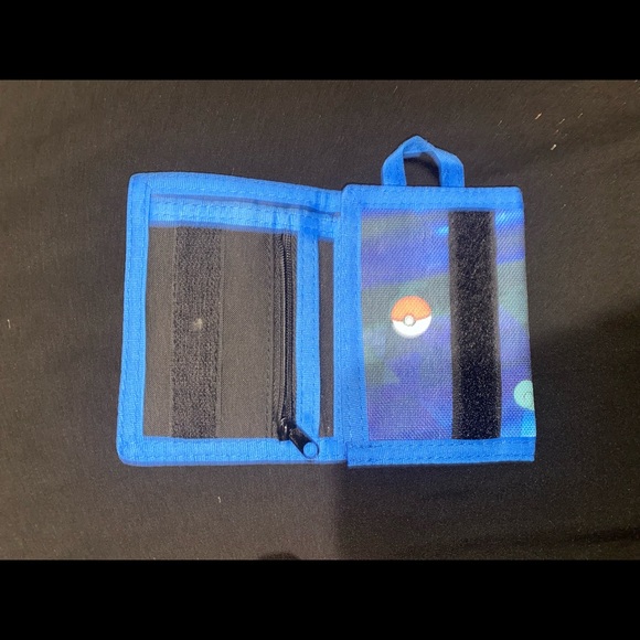 Pokémon wallet - Picture 2 of 4